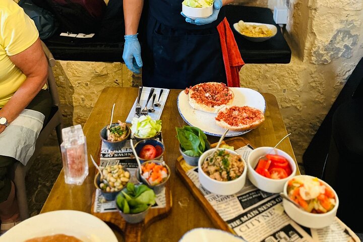 Maltese food tasting experience in Valletta
